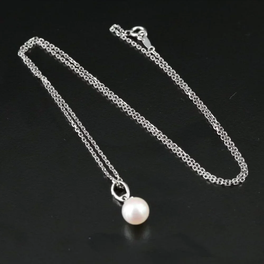 SOLD - Mikimoto 18K Cultured Pearl and Diamond Pendant Necklace - Picture 3 of 6